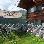 Bergchalet Valluga * Steeg