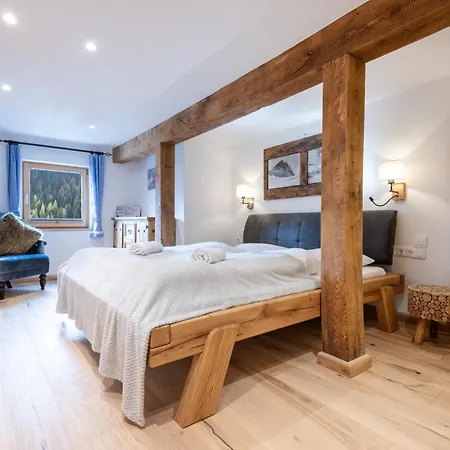 Bergchalet Valluga Appartement Steeg